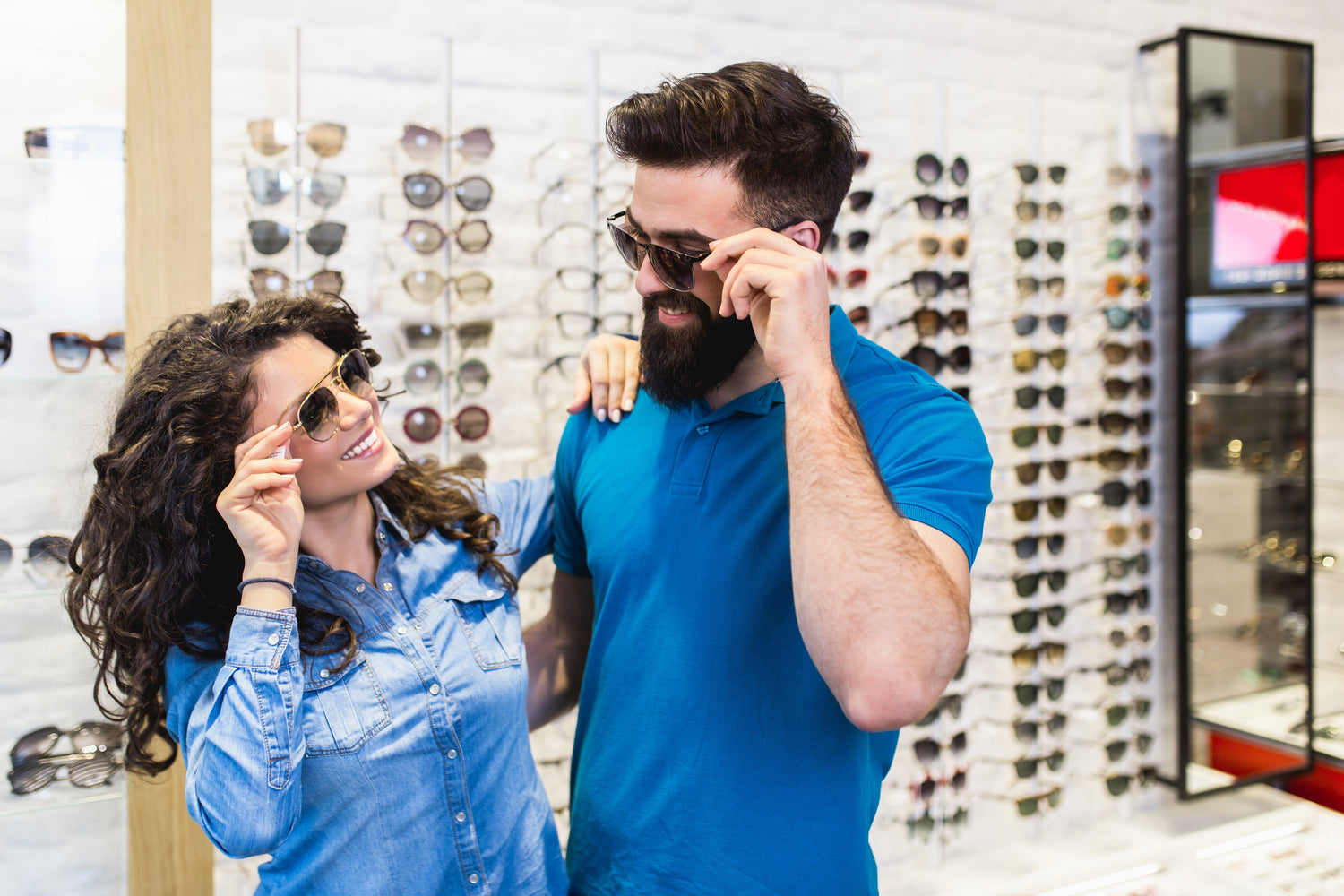EYEwear