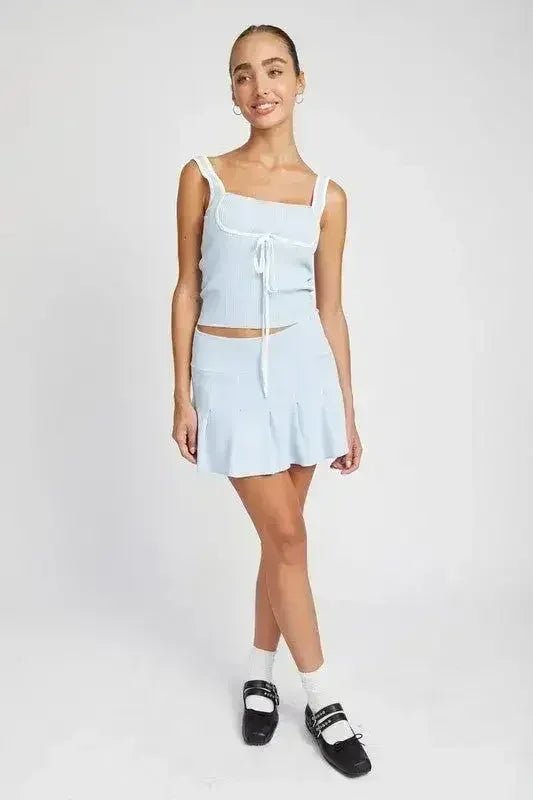 LOW WAIST PLEATED MINI SKIRT