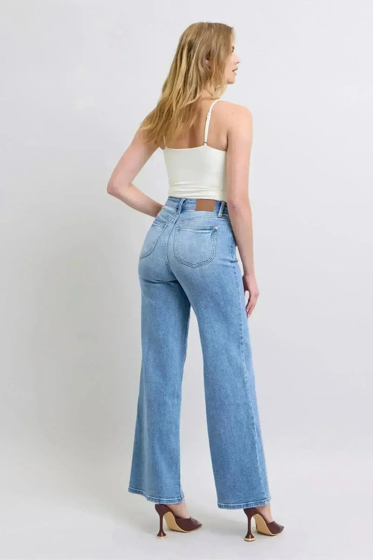 Judy Blue Wide Leg Jeans – High Waist w/ Pockets | 93% Cotton Blend