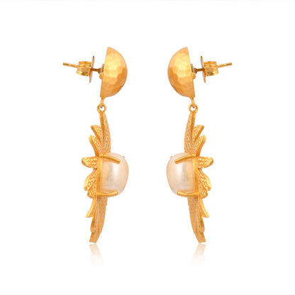 Anemone's Charm Drop Earrings - Pearl