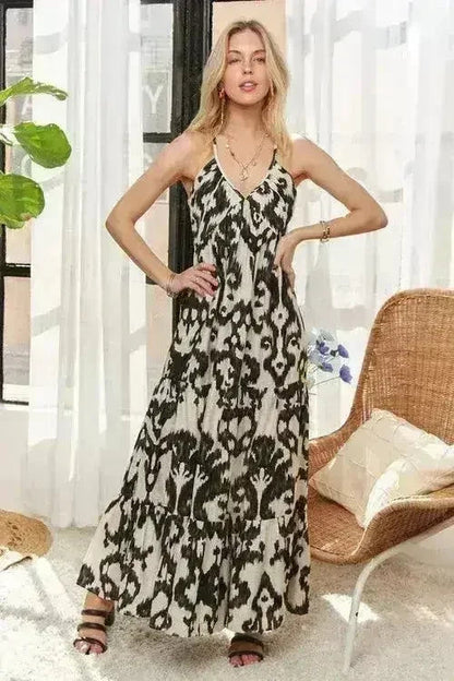 ADORA Crisscross Maxi Dress – Two-Tone V-Neck Evening Gown | Femstylo