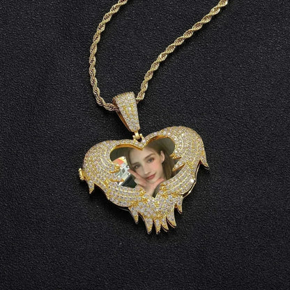 LoveShell™ – Custom Clamshell Heart Photo Pendant | Iced Out Zircon